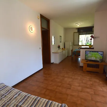 Lignano Pineta Apartament *